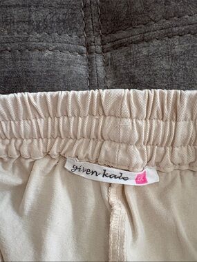 Given Kale Women's Cream Elastic-Waist Jean Shorts - Neutral Cream